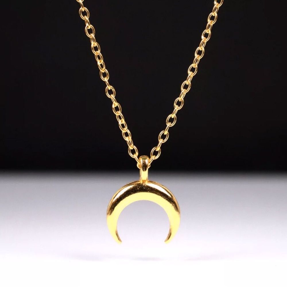 ⚜️[𝟯/$𝟭𝟴]⚜️Gold Horn Simple Dainty Choker NEW - Picture 4 of 13